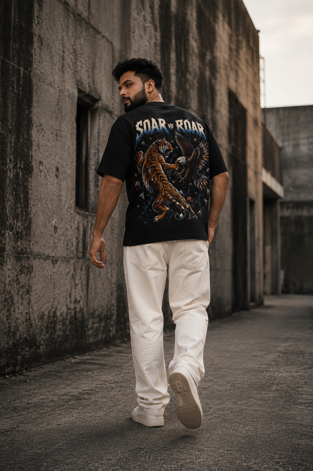 Soar vs Roar Oversized T-Shirt – Black